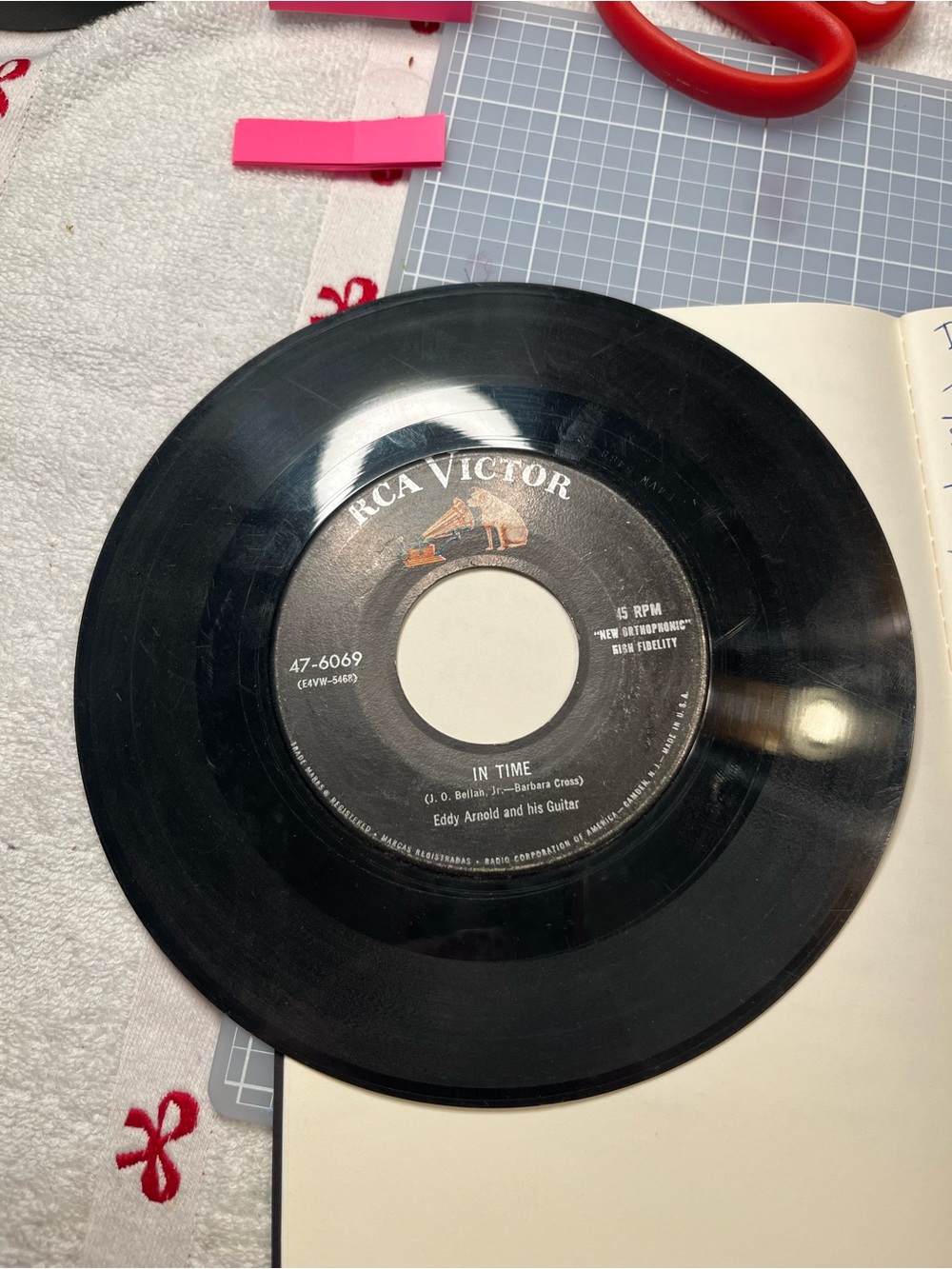 Eddy Arnold & His Guitar - Vinyl Record - 45 - Picture 2 of 2